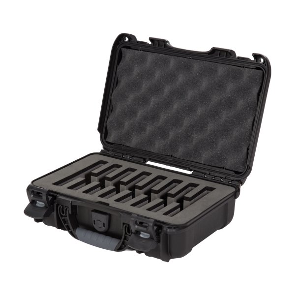 Nanuk 909 - 8 Knives